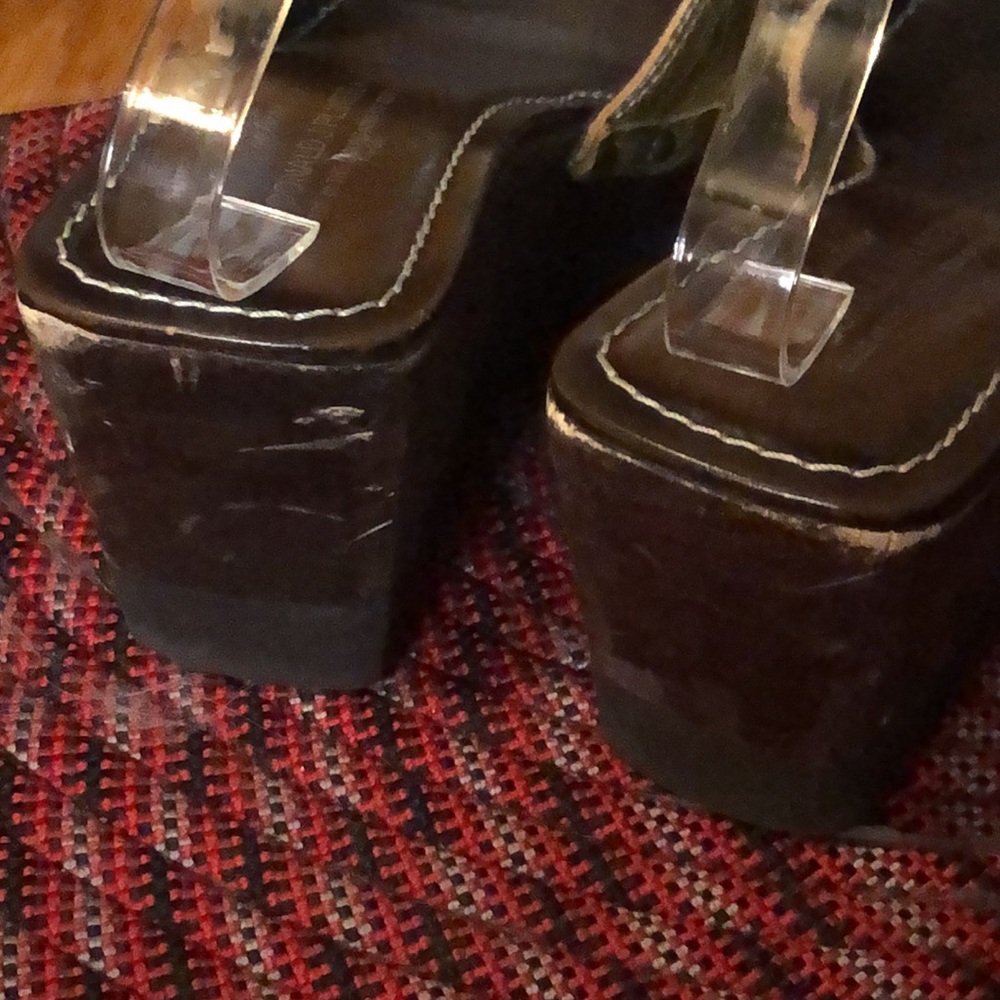 Donald J. Pliner Wooden Wedges - Picture 4 of 7